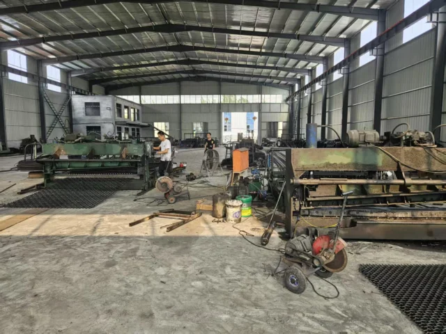 Woven Wire Screen Workshop photo 05